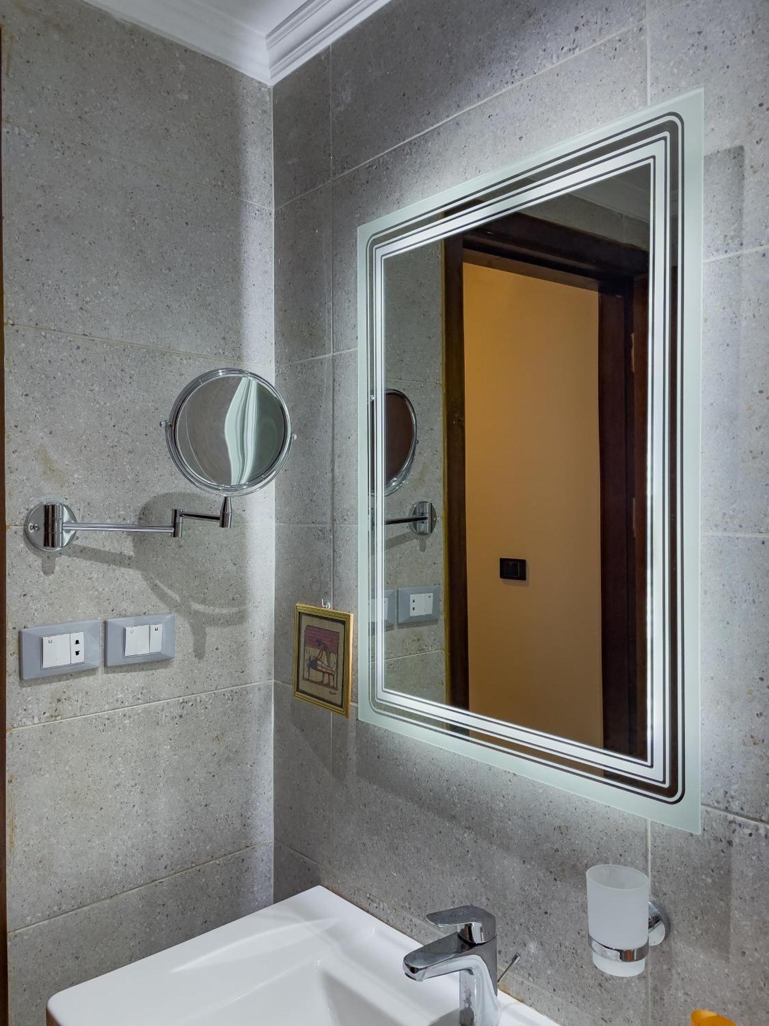 King Khufu Pyramids View Hotel Kafret el-Gabal Habitación foto